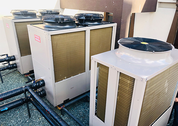 香格里拉市實力希爾頓酒店采暖熱水項目